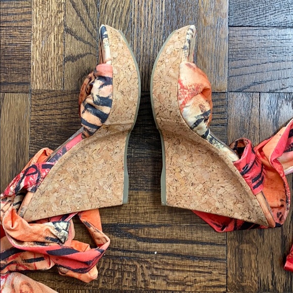 DOLLHOUSE cork sole ankle tie platform wedges - Picture 2 of 4